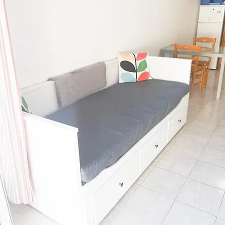 Lejlighed Lovely 1 Bed With Pool Near Amenities. *