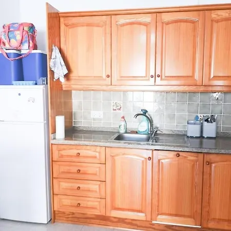 Lejlighed Lovely 1 Bed With Pool Near Amenities. Torrevieja