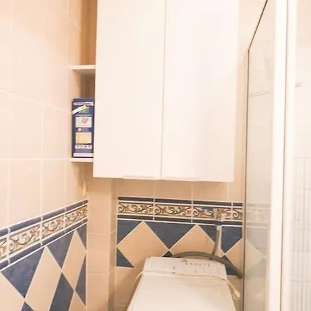 Lovely 1 Bed With Pool Near Amenities. Lejlighed *