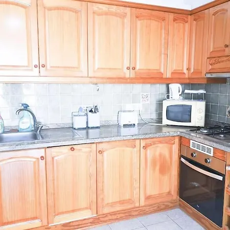Daire Lovely 1 Bed With Pool Near Amenities. Torrevieja